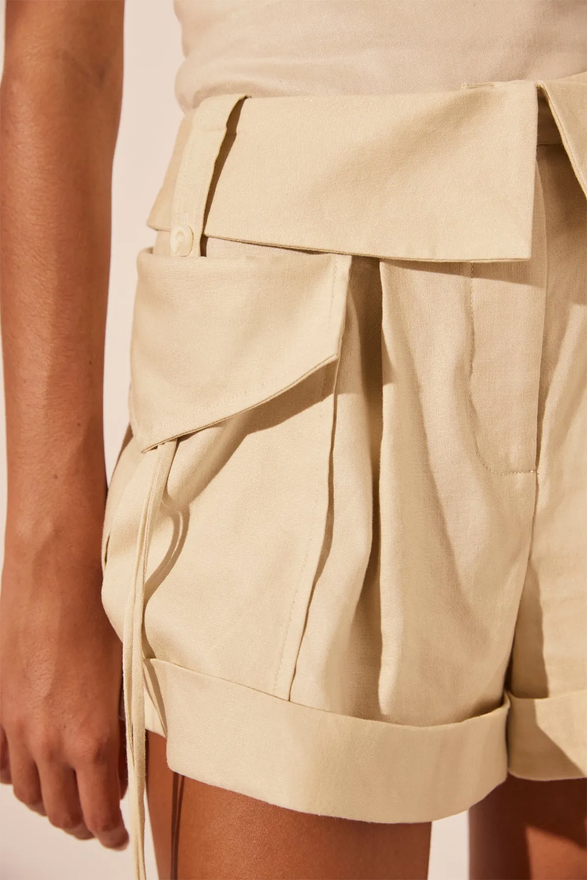 KASBAH UTILITY SHORT - OYSTER